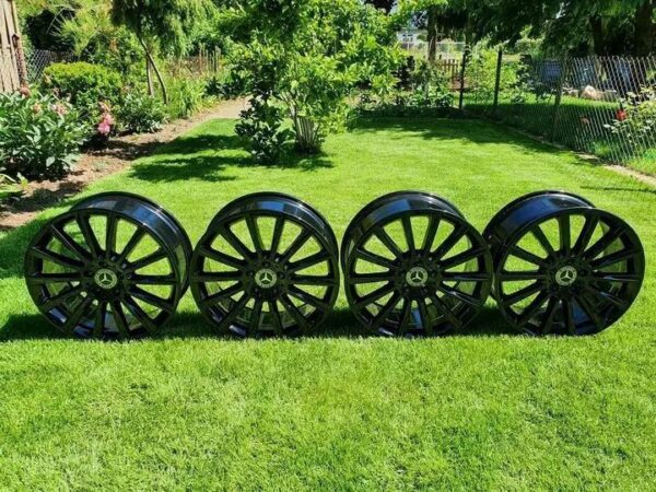 original AMG rims from a Mercedes C-Class - Image 3