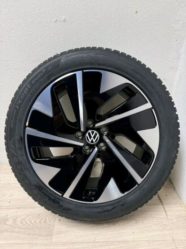 New Original VW ID.7 19-Inch Hudson Winter Tires with Aluminum Rims - Image 4