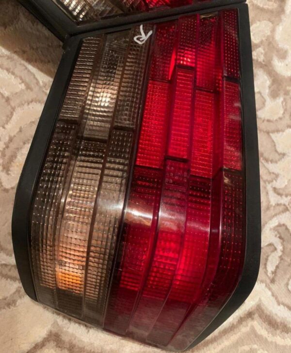 Mercedes-Benz W123 Rear Light - Image 4