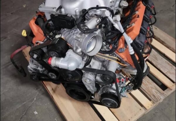 Mopar Hellcat 6.2L HEMI Crate Engine - Image 2