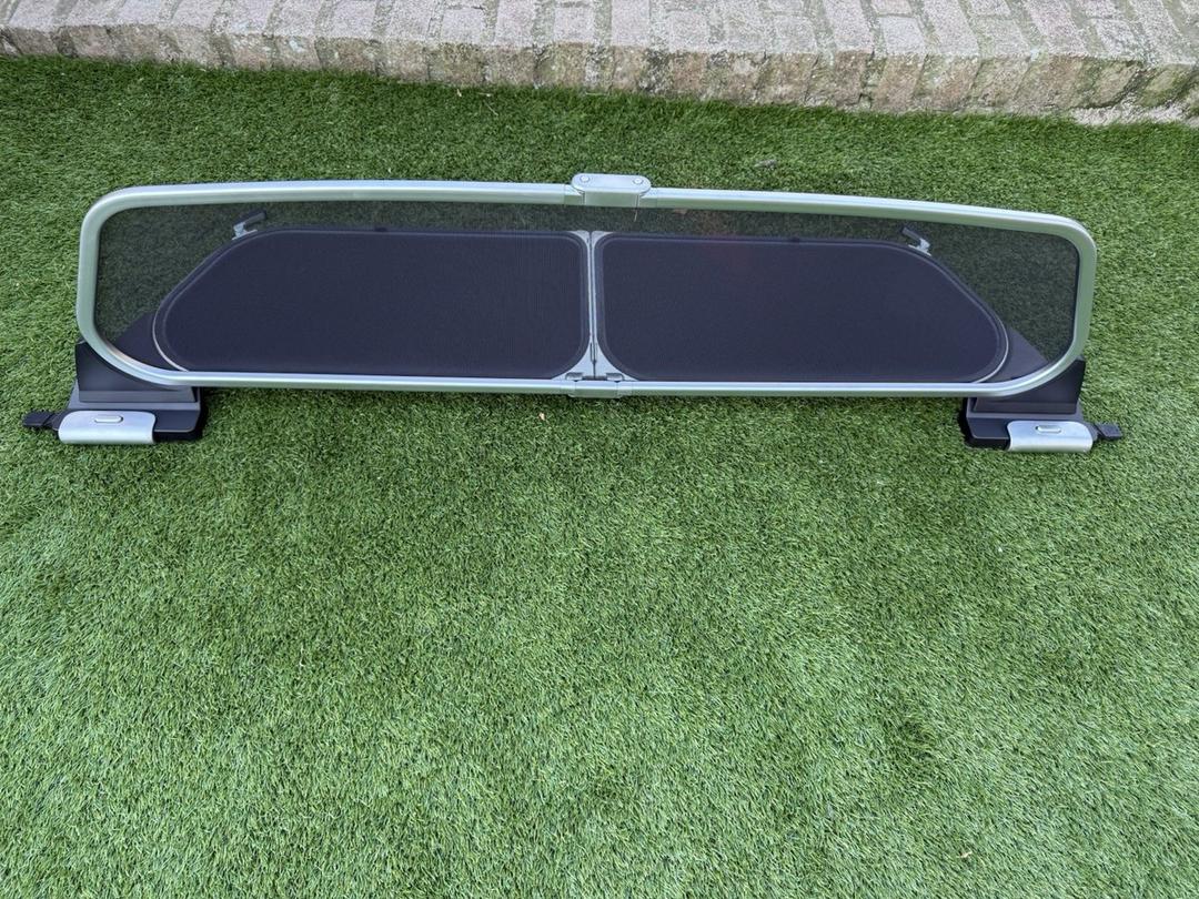 Bently Wind/Sun Deflectors